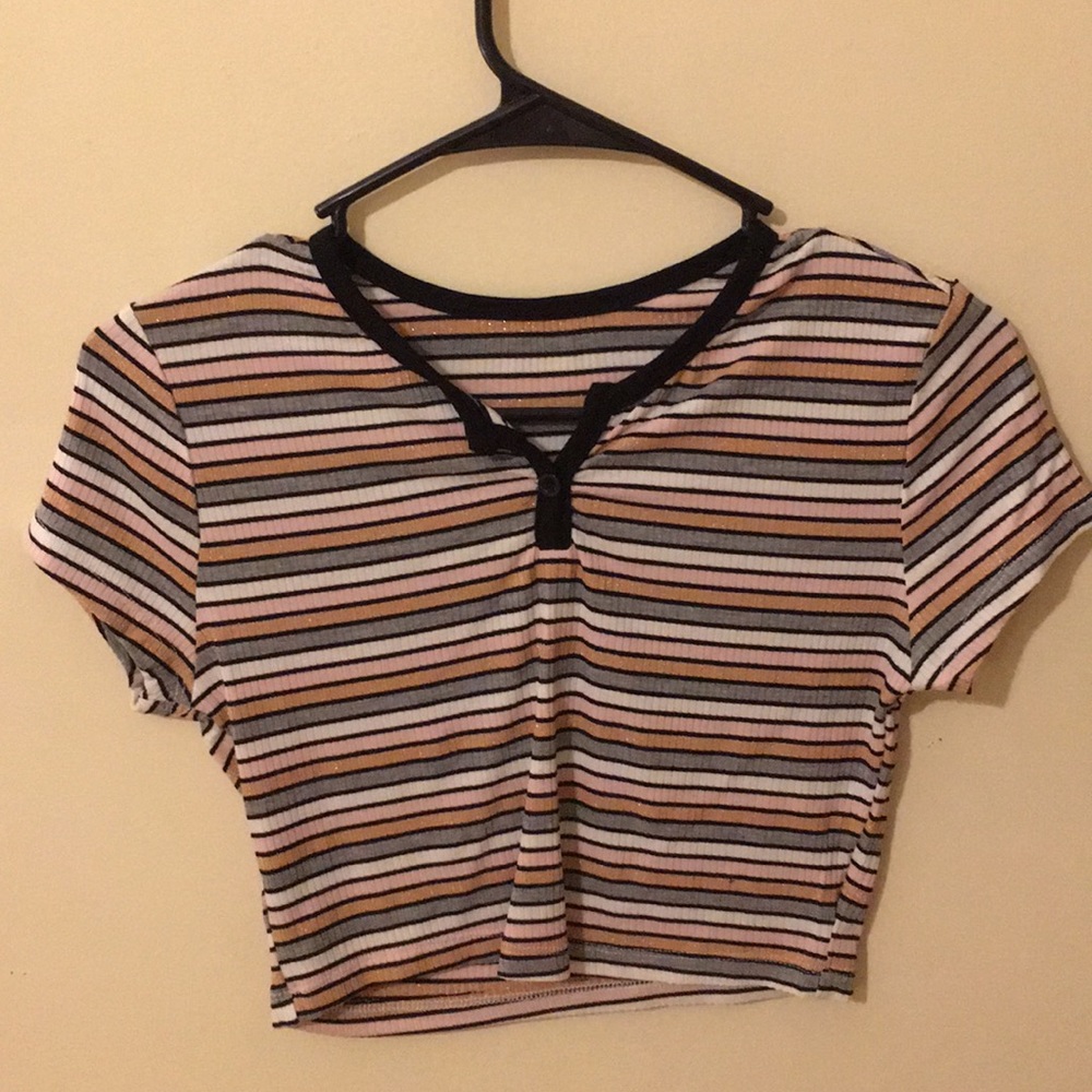 90’s inspired crop top